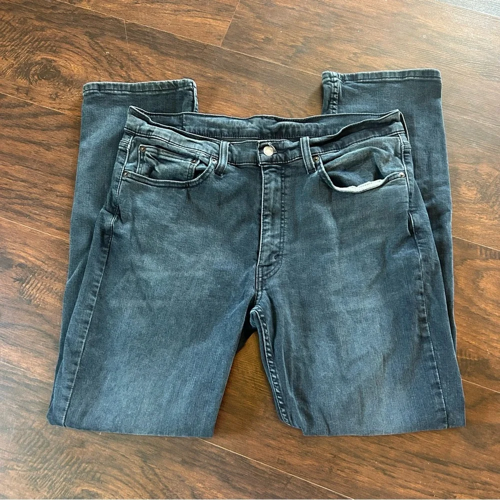 Levis issues jeans material